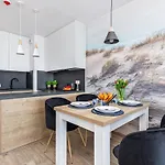 Seaside Kasprowicza 20 Kolobrzeg- Basen & Sauna & Jacuzzi & Fitness & Parking Апартаменты Колобжег